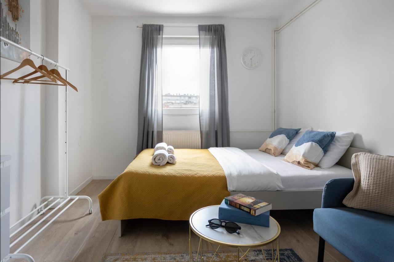 Bright And Modern Studio Near City Center Apartman Zágráb Kültér fotó
